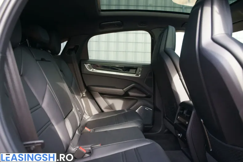 Porsche Cayenne din 2025 cu 36.599 km - oferta POR250079 - foto 11