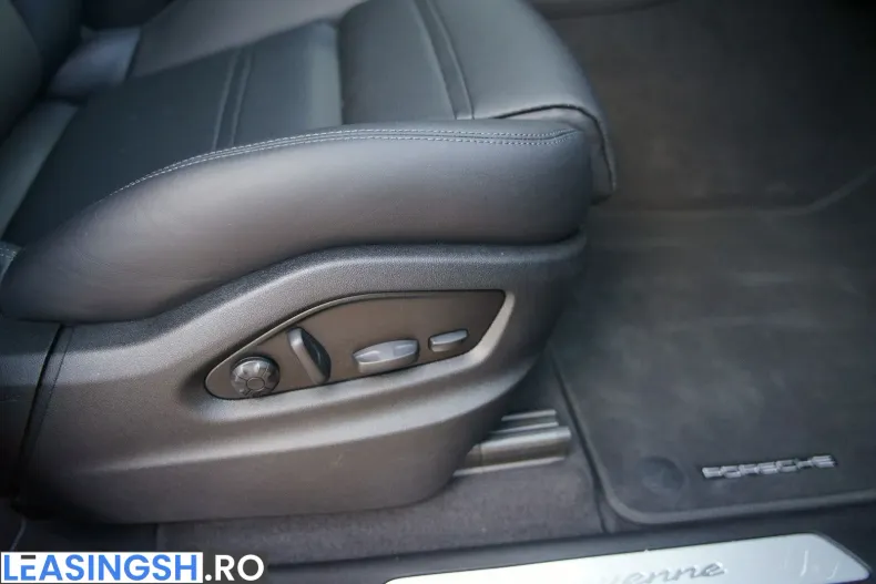 Porsche Cayenne din 2025 cu 4.999 km - oferta POR250080 - foto 12