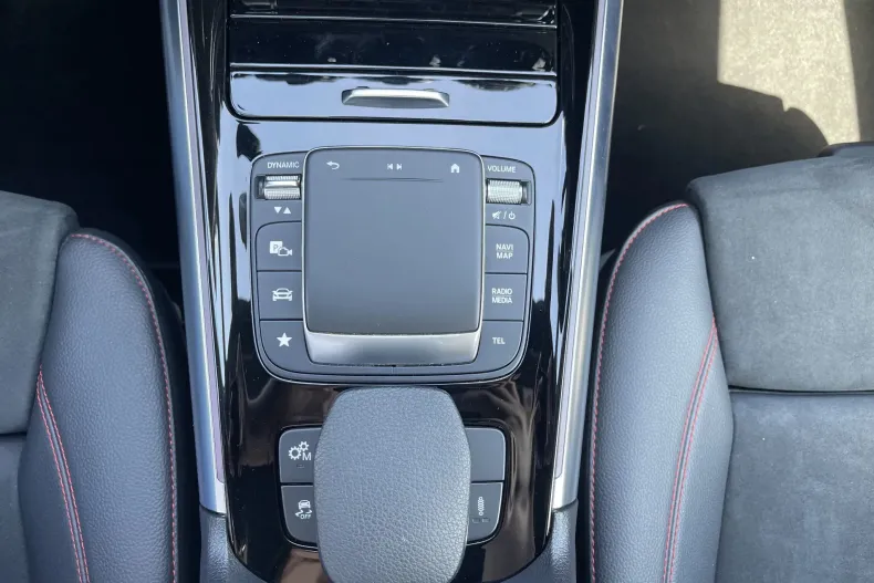 Mercedes-Benz GLA 35 AMG (Clasa GLA) din 2021 cu 75.327 km - oferta MER250081 - foto 13