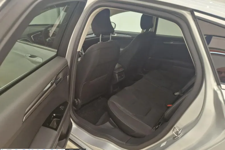 Ford Mondeo din 2022 cu 18.790 km - oferta FOR250084 - foto 7