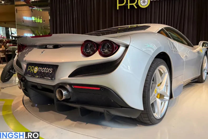 Ferrari F8 din 2021 cu 9.500 km - oferta FER250085 - foto 8