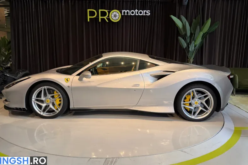 Ferrari F8 din 2021 cu 9.500 km - oferta FER250085 - foto 12