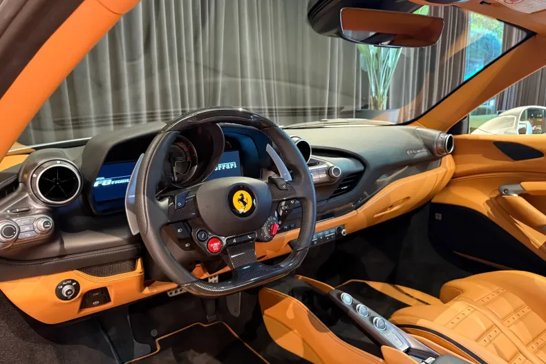 Ferrari F8 din 2021 cu 9.500 km - oferta FER250085 - foto 19
