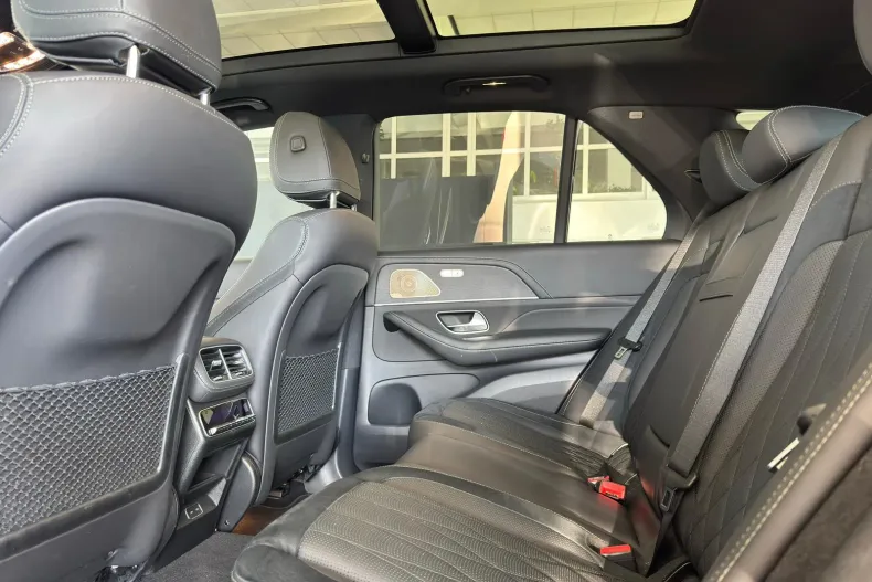 Mercedes-Benz GLE 53 AMG (Clasa GLE) din 2025 cu 24.519 km - oferta MER250088 - foto 17