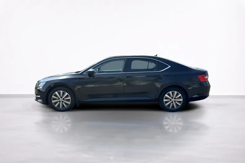 Skoda Superb din 2022 cu 109.494 km - oferta SKO250093 - foto 2