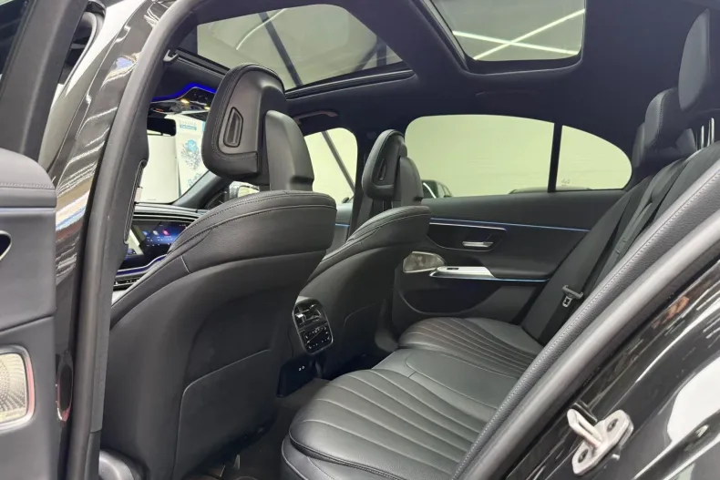 Mercedes-Benz E 300 (Clasa E) din 2024 cu 36.000 km - oferta MER250104 - foto 29