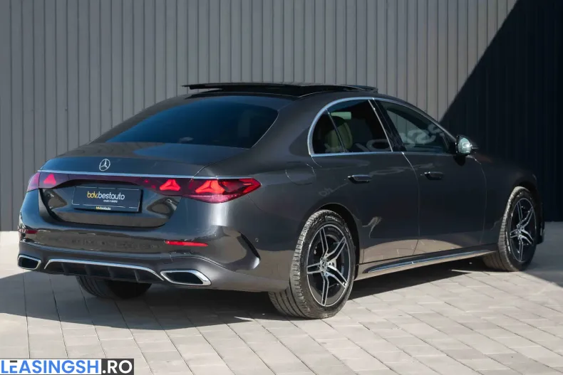Mercedes-Benz E 300 (Clasa E) din 2024 cu 124.331 km - oferta MER250105 - foto 38