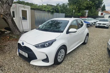 Toyota Yaris din 2022 - oferta TOY250106