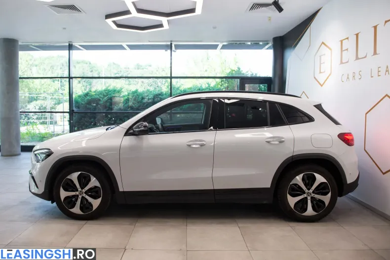 Mercedes-Benz GLA 200 (Clasa GLA) din 2023 cu 14.900 km - oferta MER250108 - foto 4