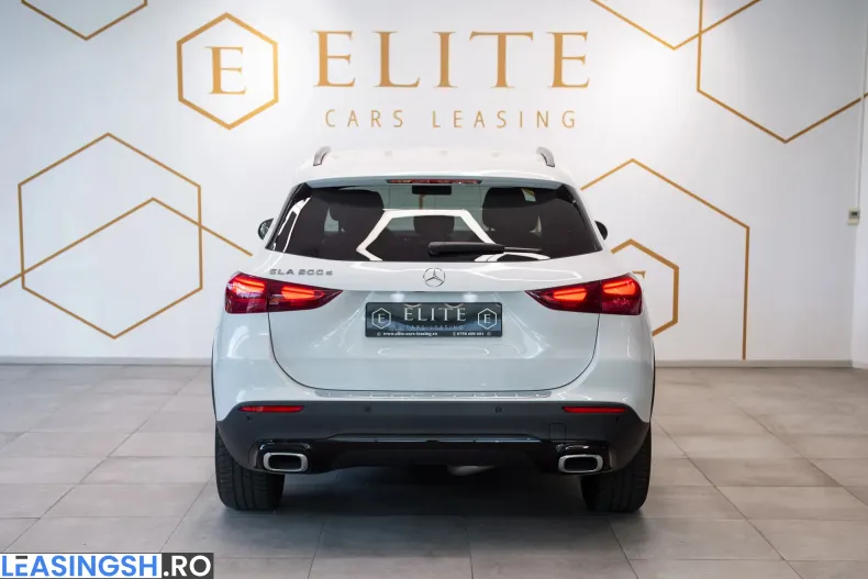 Mercedes-Benz GLA 200 (Clasa GLA) din 2023 cu 14.900 km - oferta MER250108 - foto 11