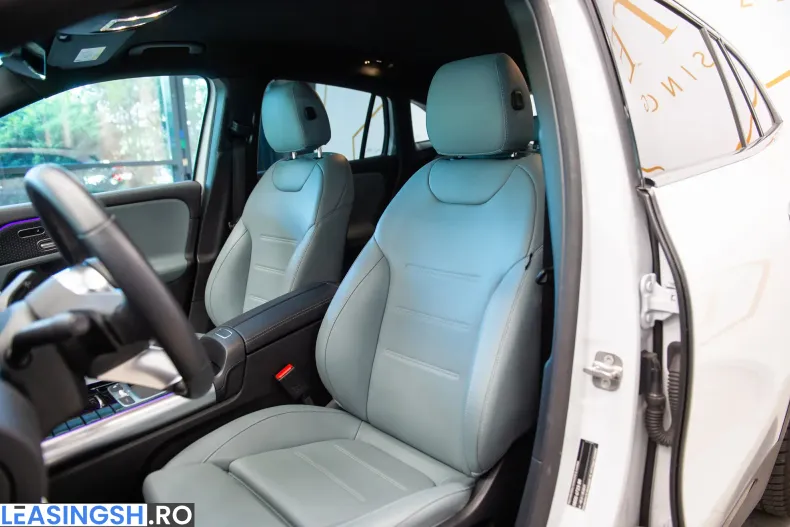 Mercedes-Benz GLA 200 (Clasa GLA) din 2023 cu 14.900 km - oferta MER250108 - foto 16