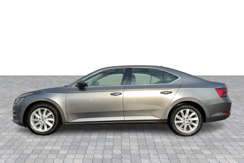 Skoda Superb din 2022 cu 106.210 km - oferta SKO250109 - foto 2