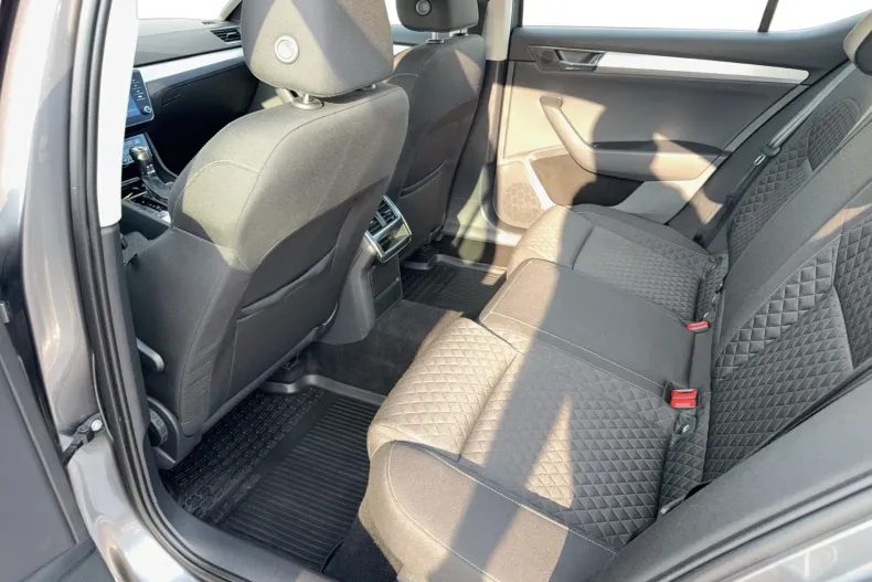 Skoda Superb din 2022 cu 106.210 km - oferta SKO250109 - foto 12