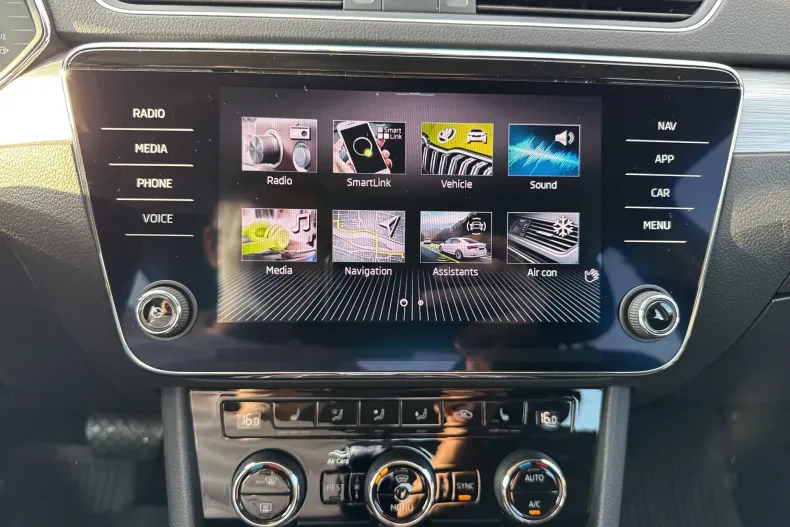 Skoda Superb din 2022 cu 106.210 km - oferta SKO250109 - foto 25