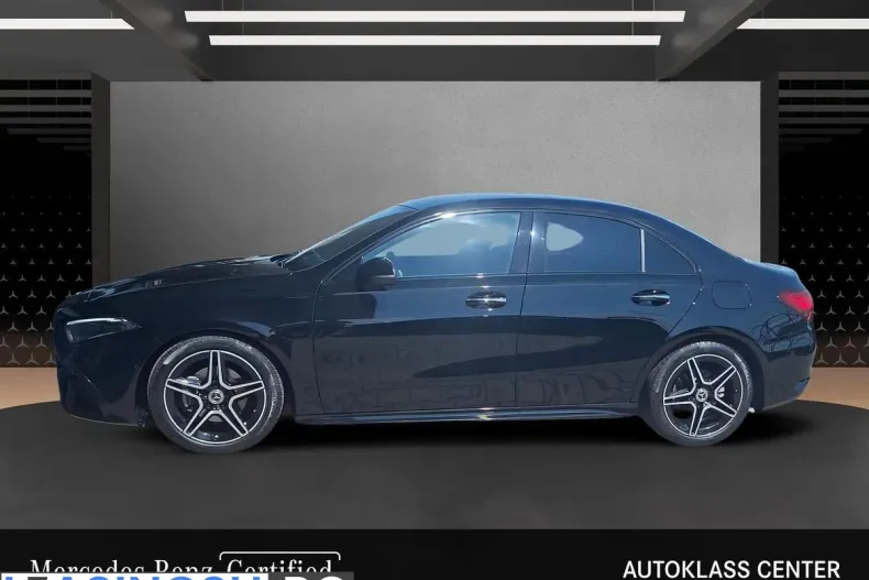 Mercedes-Benz A 200 (Clasa A) din 2024 cu 30.867 km - oferta MER250110 - foto 3