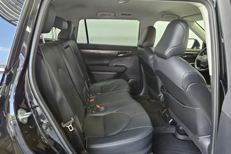 Toyota Highlander din 2021 cu 87.055 km - oferta TOY250113 - foto 36