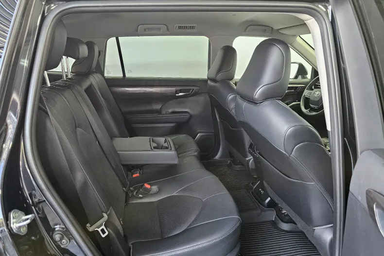 Toyota Highlander din 2021 cu 87.055 km - oferta TOY250113 - foto 37