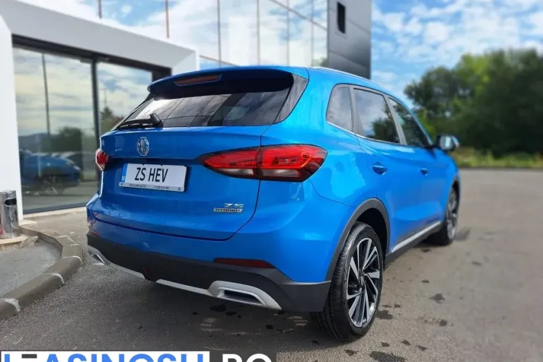 MG ZS HEV din 2025 cu 5.100 km - oferta MG0250130 - foto 8