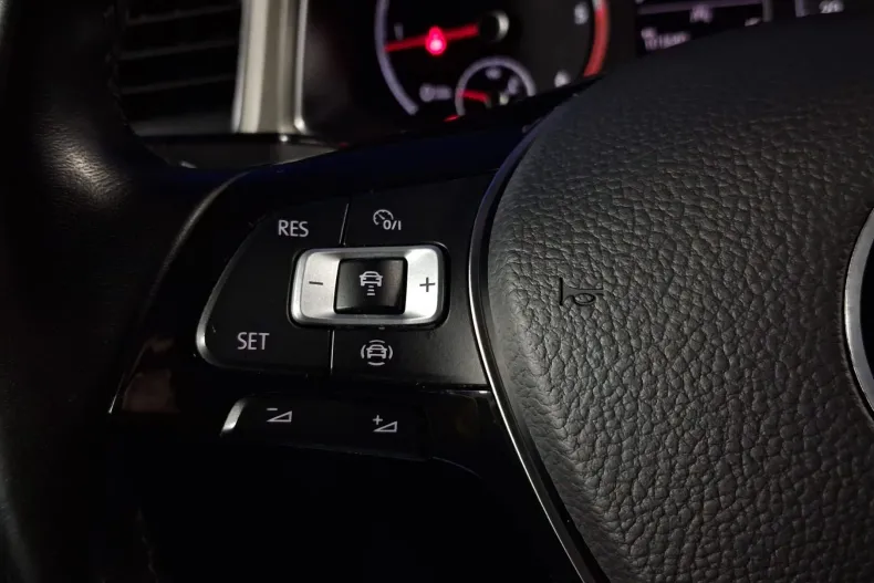 Volkswagen T-Roc din 2021 cu 101.839 km - oferta VOL250138 - foto 19