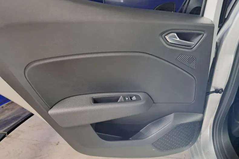 Renault Clio din 2022 cu 45.993 km - oferta REN250149 - foto 24