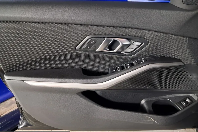 BMW 320 (Seria 3) din 2021 cu 55.509 km - oferta BMW250152 - foto 10