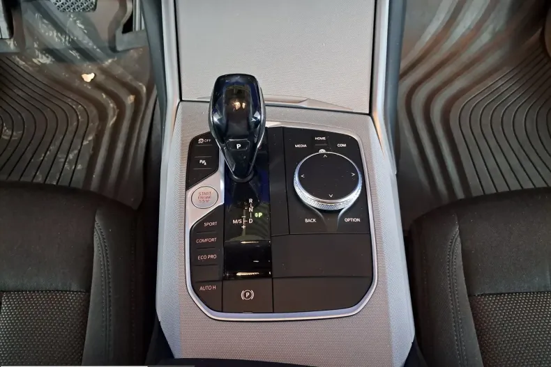 BMW 320 (Seria 3) din 2021 cu 55.509 km - oferta BMW250152 - foto 18
