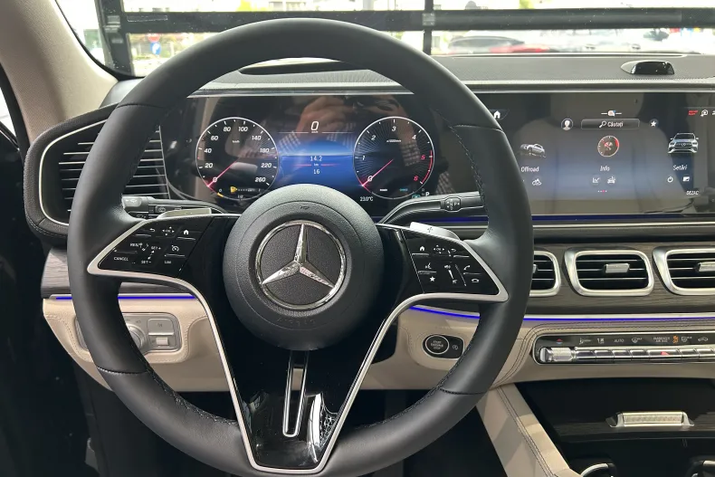 Mercedes-Benz GLE 300 (Clasa GLE) din 2026 cu 19 km - oferta MER250153 - foto 11
