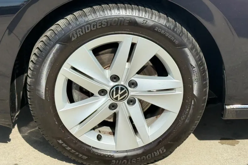 Volkswagen Golf din 2022 cu 169.114 km - oferta VOL250159 - foto 27