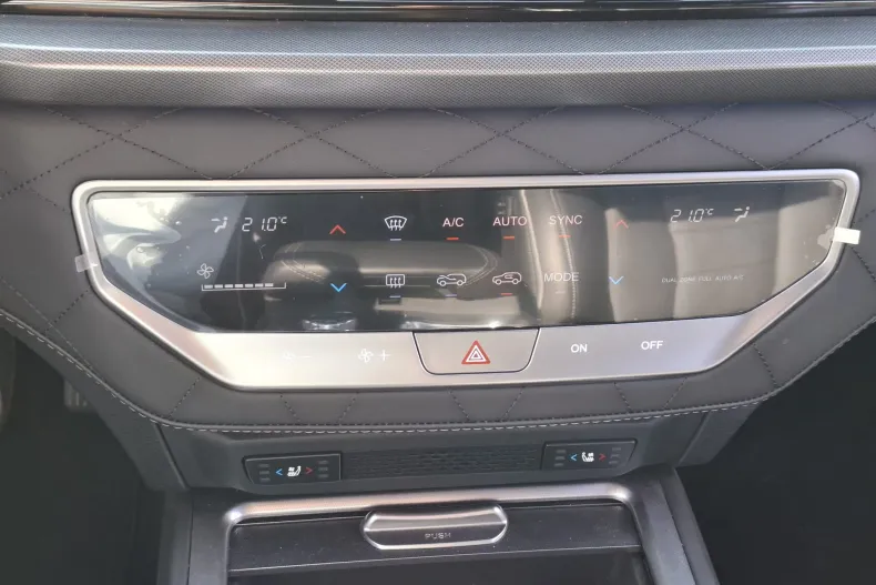 KGM Rexton din 2025 cu 15.579 km - oferta KGM250170 - foto 16