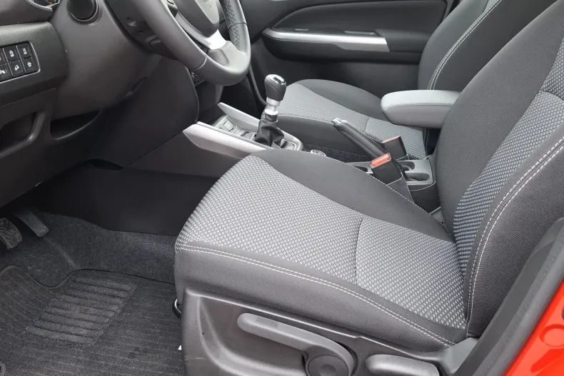 Suzuki Vitara din 2024 cu 11 km - oferta SUZ250172 - foto 6