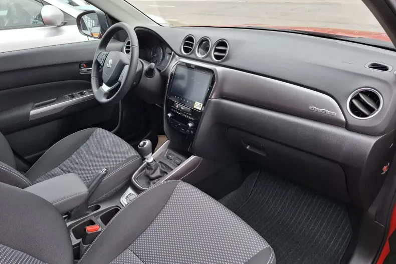 Suzuki Vitara din 2024 cu 11 km - oferta SUZ250172 - foto 13