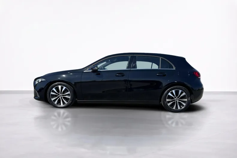 Mercedes-Benz A 180 (Clasa A) din 2021 cu 132.756 km - oferta MER250179 - foto 2