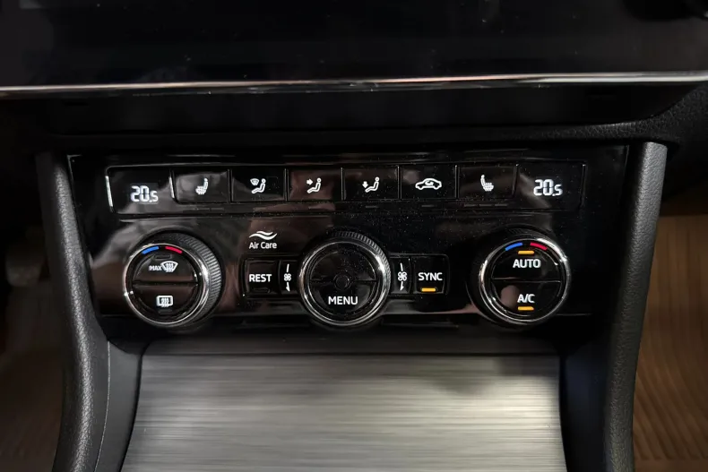 Skoda Superb din 2022 cu 119.707 km - oferta SKO250186 - foto 17