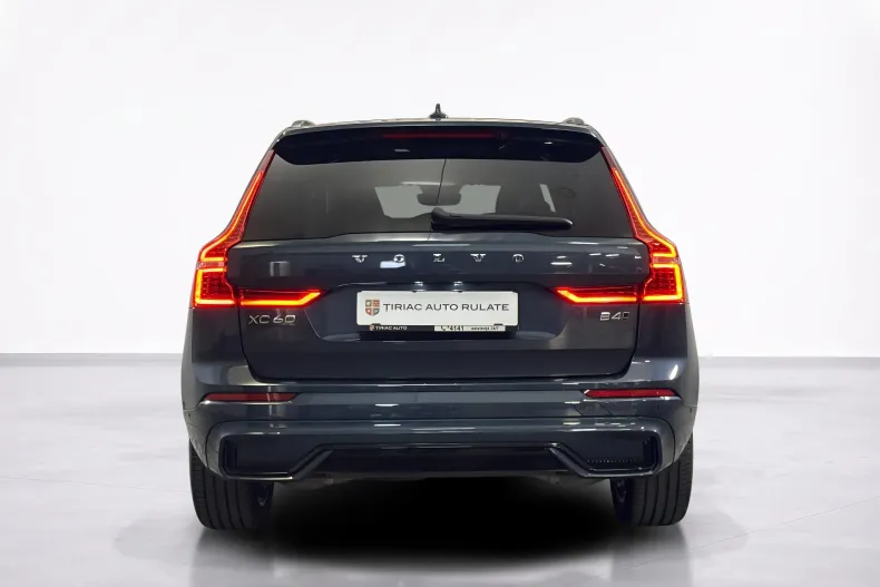 Volvo XC60 din 2024 cu 23.417 km - oferta VOL250192 - foto 4