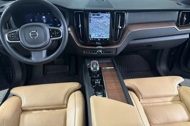 Volvo XC60 din 2024 cu 23.417 km - oferta VOL250192 - foto 9