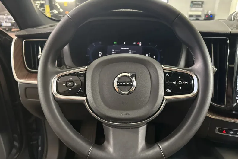 Volvo XC60 din 2024 cu 23.417 km - oferta VOL250192 - foto 16
