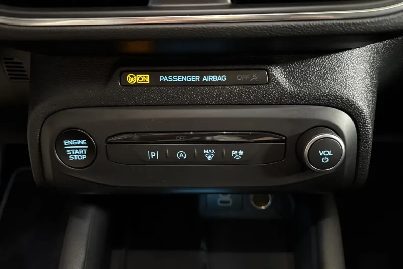 Ford Focus din 2023 cu 34.258 km - oferta FOR250194 - foto 18