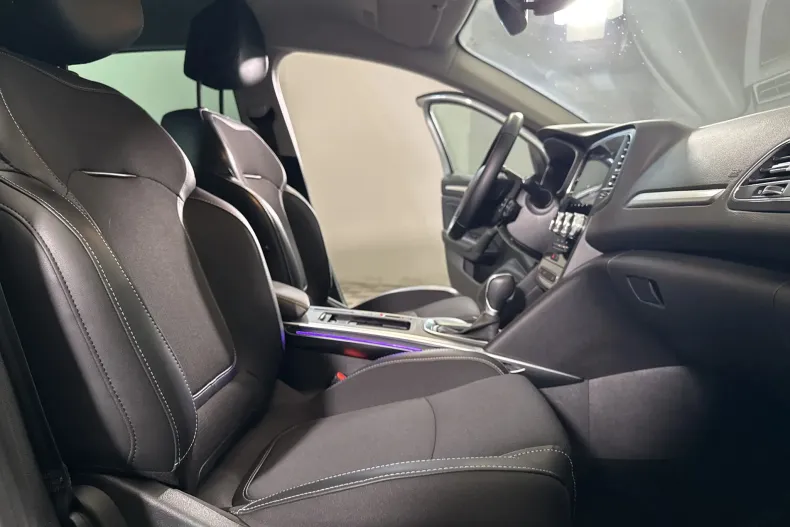 Renault Megane din 2021 cu 57.026 km - oferta REN250198 - foto 11