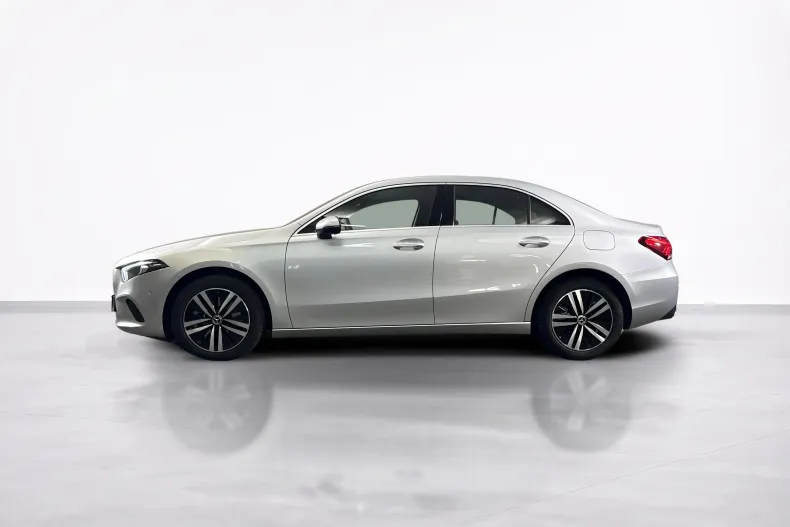 Mercedes-Benz A 250 (Clasa A) din 2021 cu 38.959 km - oferta MER250199 - foto 2
