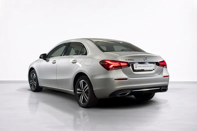 Mercedes-Benz A 250 (Clasa A) din 2021 cu 38.959 km - oferta MER250199 - foto 3