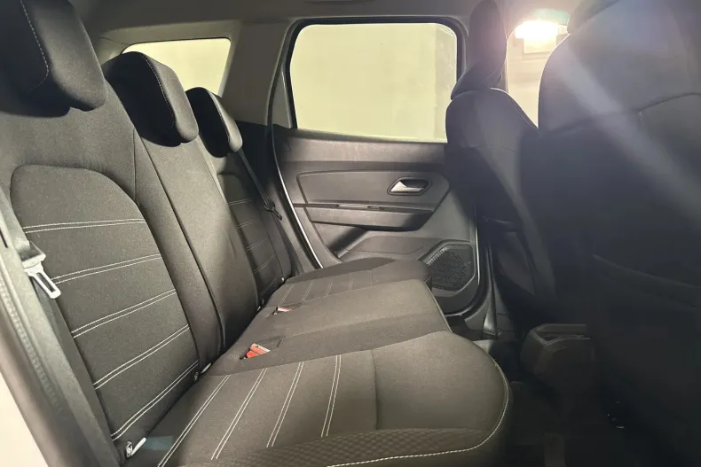 Dacia Duster din 2023 cu 95.664 km - oferta DAC250200 - foto 12