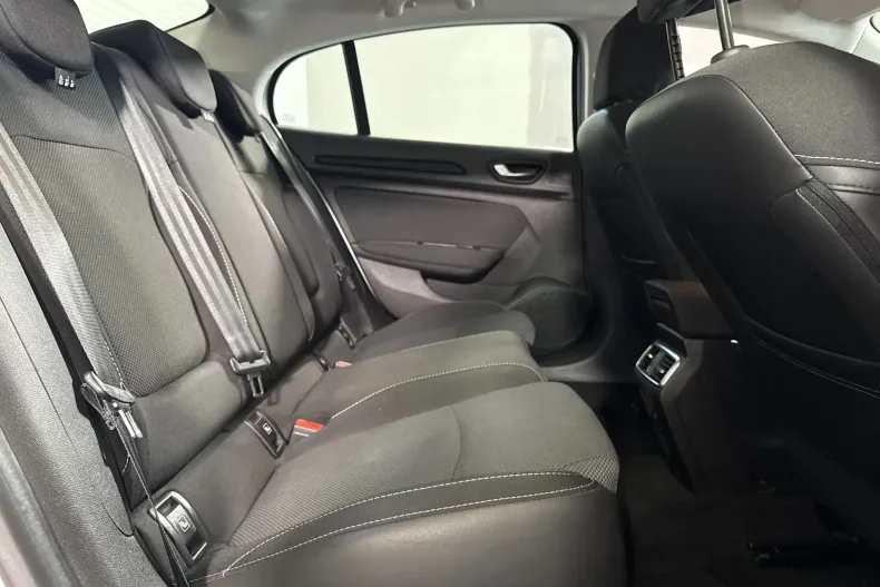 Renault Megane din 2023 cu 39.326 km - oferta REN250201 - foto 12