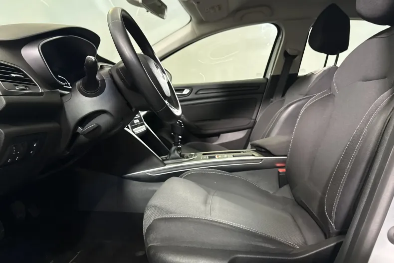 Renault Megane din 2023 cu 39.326 km - oferta REN250201 - foto 21