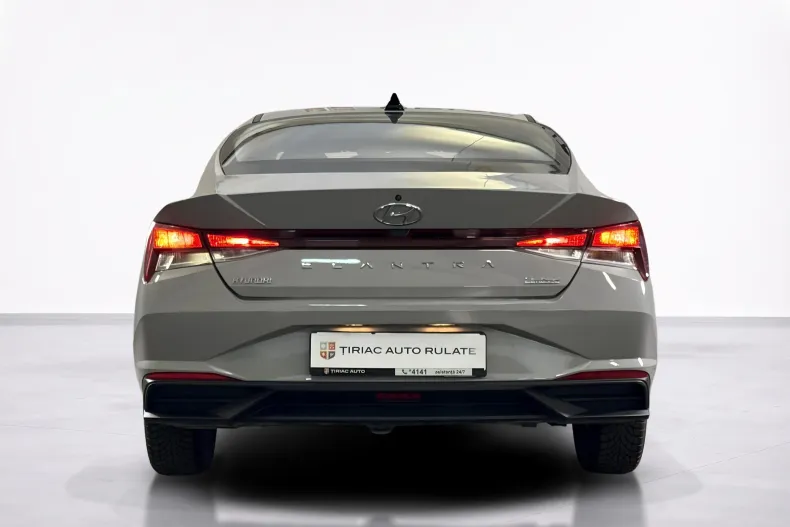 Hyundai Elantra din 2021 cu 101.205 km - oferta HYU250205 - foto 4
