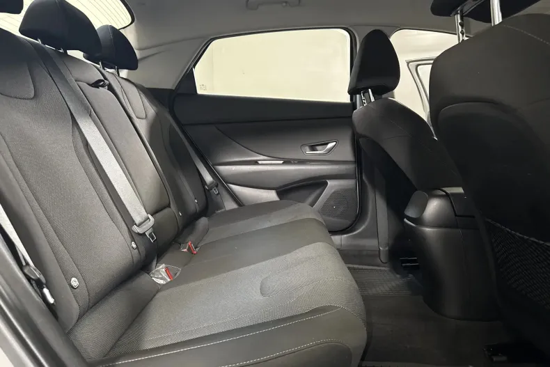 Hyundai Elantra din 2021 cu 101.205 km - oferta HYU250205 - foto 12