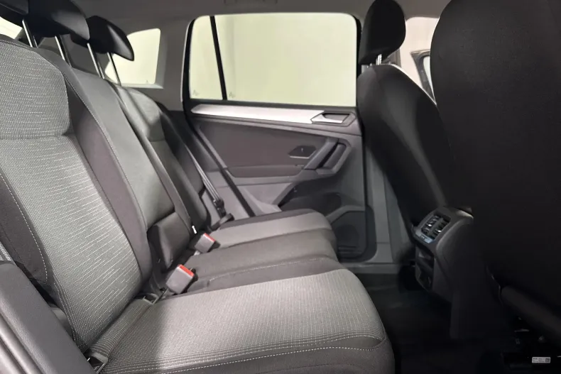 Volkswagen Tiguan din 2021 cu 22.145 km - oferta VOL250208 - foto 12