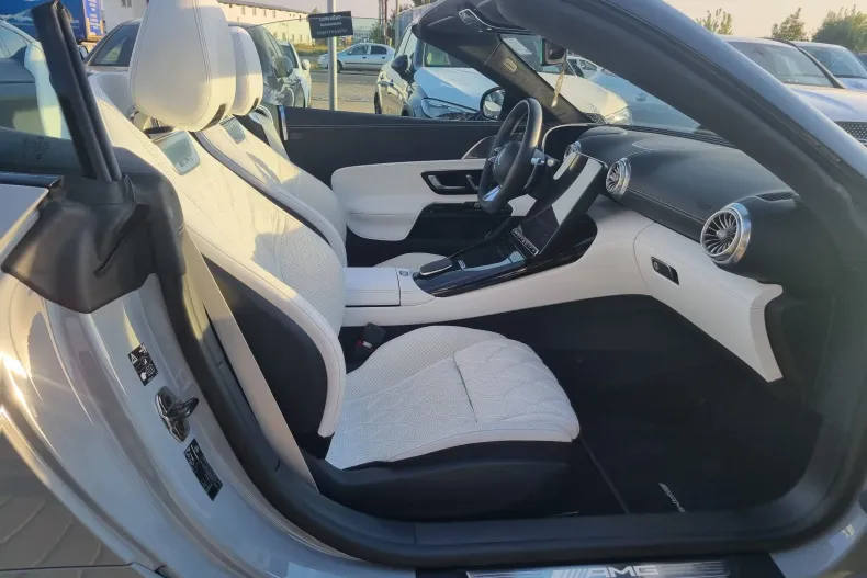 Mercedes-Benz SL 55 AMG (Clasa SL) din 2024 cu 15.700 km - oferta MER250211 - foto 24
