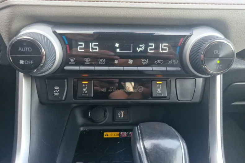 Toyota RAV4 din 2023 cu 117.246 km - oferta TOY250221 - foto 18