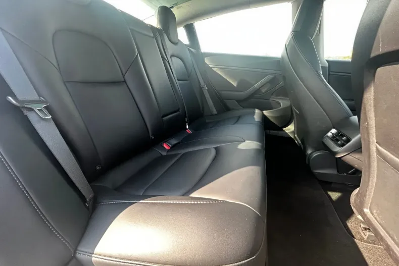 Tesla Model 3 din 2021 cu 80.000 km - oferta TES250233 - foto 19