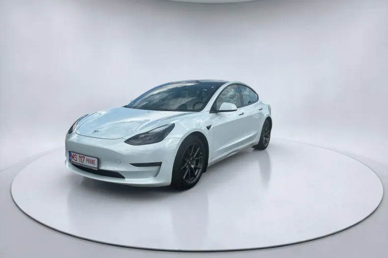 Tesla Model 3 din 2021 cu 99.000 km - oferta TES250234 - foto 1